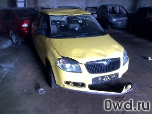 Битый автомобиль Skoda Fabia